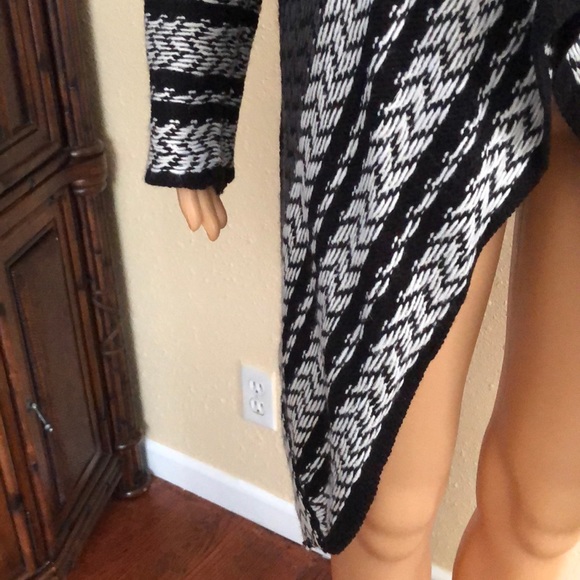 Maurices Sweater - Picture 8 of 10